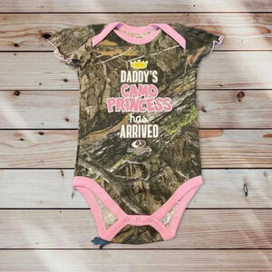NWT Infant Baby Mossy Oak One Piece Three Piece One Piece 12 Month